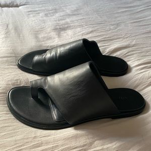 Vince Edris Flat Siviglia Leather Slide Sandal